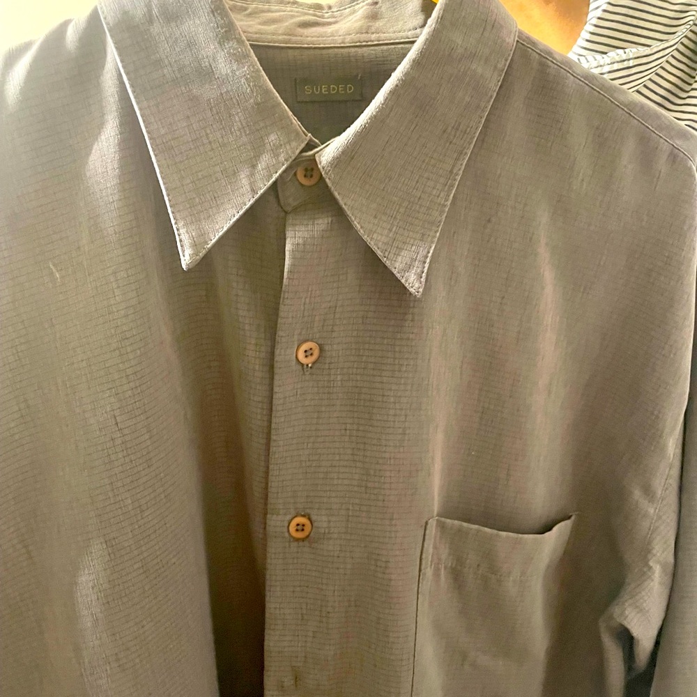 Men’s casual button down shirt. Size medium. Unworn.